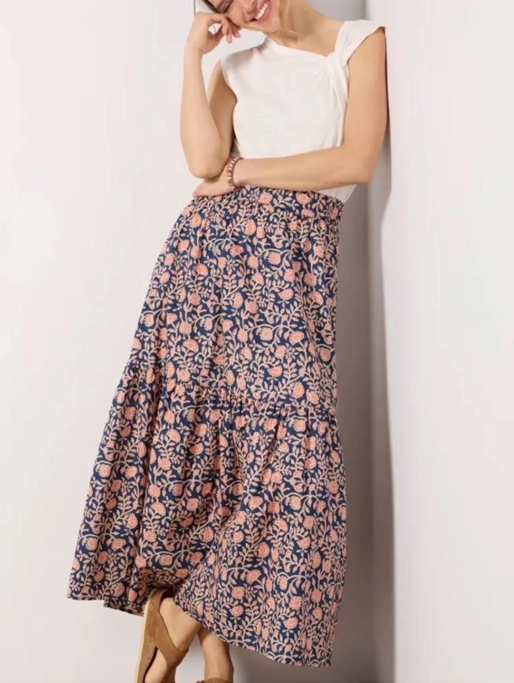Evereve Eloise Floral Tiered Maxi Skirt Navy Coral Small Womens